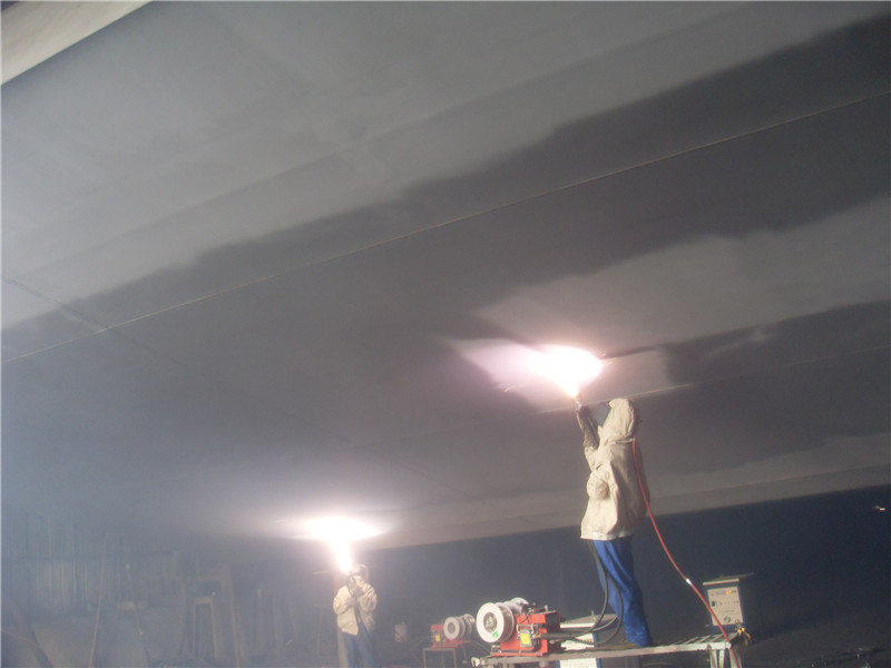 福建瑯岐大橋噴鋁現(xiàn)場